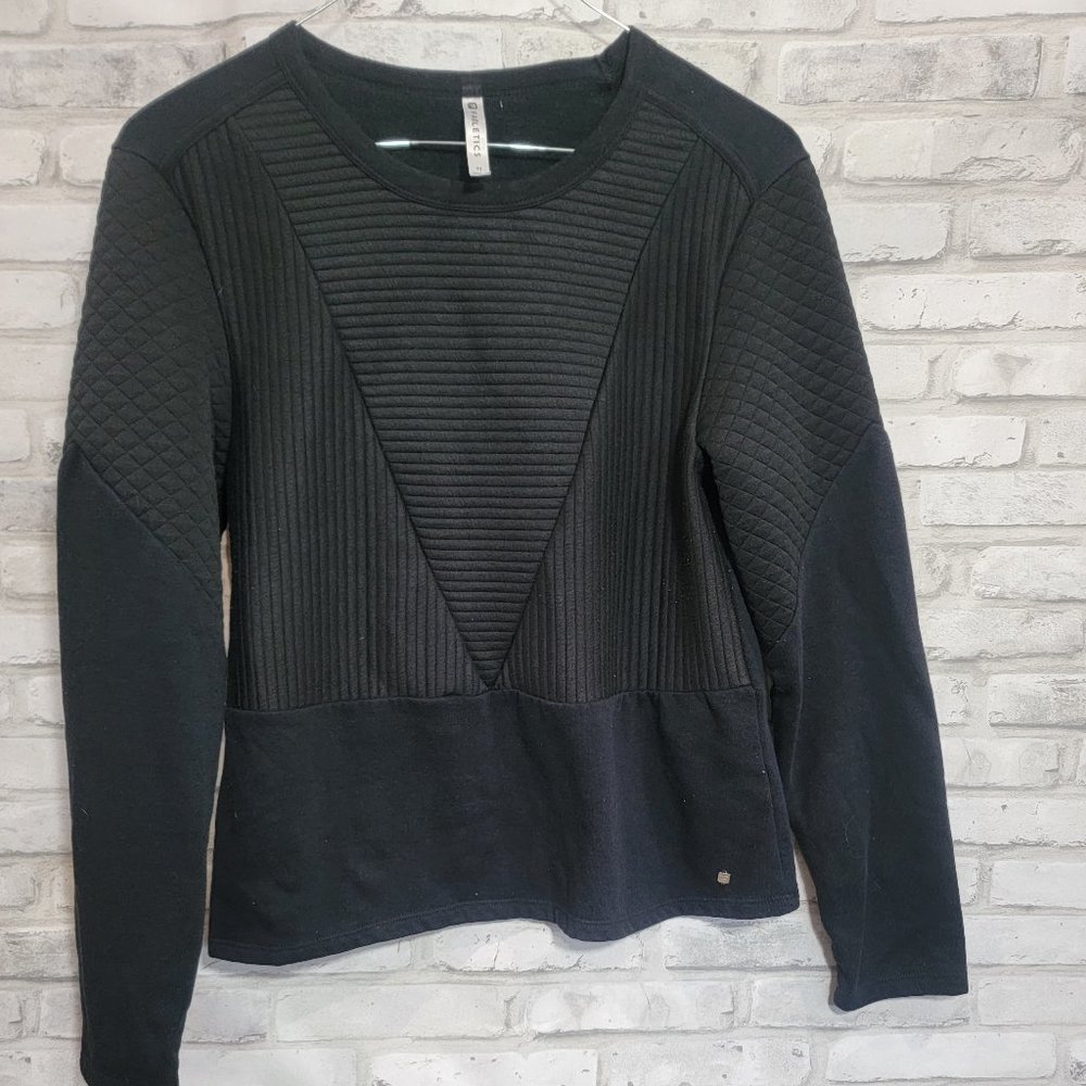 Fabletics Women's Black Ribbed Quilted Knit Sweatshirt Size Medium
